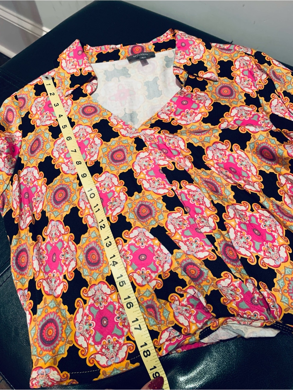 💕HAUTE HIPPIE💕 MEDALLION WRAP FRONT LONG SLEEVE BLOUSE. NWT! - Picture 4 of 10